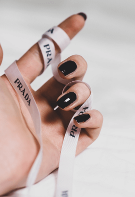 nails image